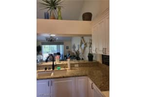 321 Robin Hood Cir, Naples, FL 34104, Sold 05/20/22