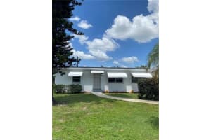 1919 Maple Dr, Fort Myers, FL 33907, Sold 05/27/22