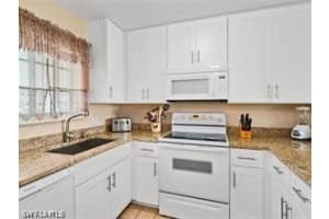 333 Sunrise Cay, Naples, FL 34114, Sold 07/11/22