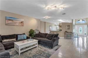 910 Moon Lake Dr, Naples, FL 34104, Sold 06/30/22