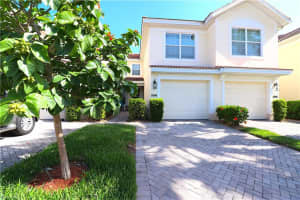 11611 Navarro Way APT 2006, Fort Myers, FL 33908, Sold 05/27/22
