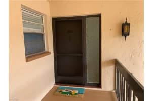 2442 Clubhouse Cir UNIT 204, Sarasota, FL 34232, Sold 08/03/22