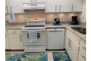 2442 Clubhouse Cir UNIT 204, Sarasota, FL 34232, Sold 08/03/22