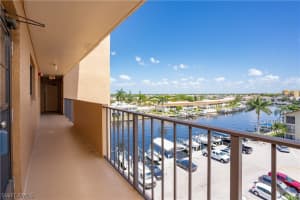 4260 SE 20th Pl APT 607, Cape Coral, FL 33904, Sold 07/15/22