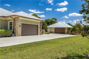 18240 Riverwind Dr, Alva, FL 33920, Sold 08/05/22