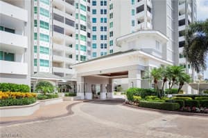 285 Grande Way, Naples, FL 34110, Sold 07/11/22