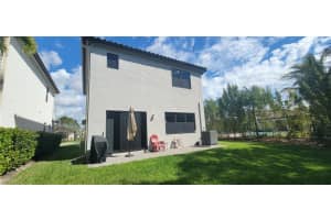 8721 Madrid Cir, Naples, FL 34104, Sold 05/26/22