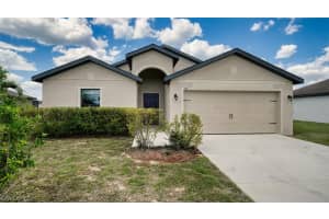 719 Center Lake St, Lehigh Acres, FL 33974, Sold 06/03/22