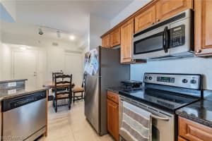 12975 Positano Cir, Naples, FL 34105, Sold 07/28/22