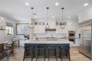 7111 Barnsbury Ln, Naples, FL 34109, Sold 08/18/22