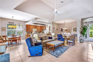 4209 Hampton Ln, Naples, FL 34119, Sold 07/29/22