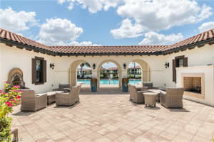 15098 Palmer Lake Cir, Naples, FL 34109, Sold 10/05/22