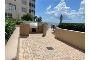 2080 W First St, Fort Myers, FL 33901, Sold 09/19/22