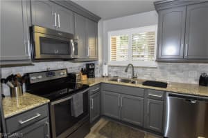 2121 Collier Ave APT 307, Fort Myers, FL 33901, Sold 06/24/22