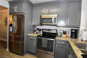 2121 Collier Ave APT 307, Fort Myers, FL 33901, Sold 06/24/22