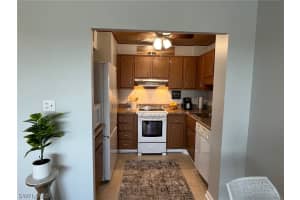 2350 W First St APT 704, Fort Myers, FL 33901, Sold 06/01/22
