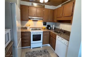 2350 W First St APT 704, Fort Myers, FL 33901, Sold 06/01/22