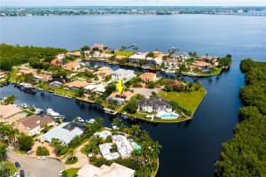 4810 Sherry Ln, Fort Myers, FL 33908, Sold 08/02/22