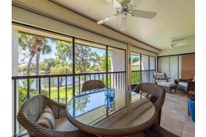 560 Retreat Dr, Naples, FL 34110, Sold 04/24/23