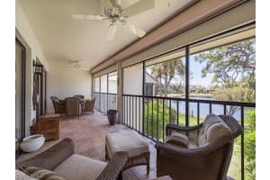 560 Retreat Dr, Naples, FL 34110, Sold 04/24/23