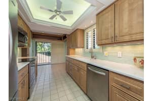 560 Retreat Dr, Naples, FL 34110, Sold 04/24/23