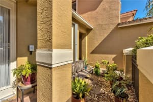 7631 Bristol Cir, Naples, FL 34120, Sold 06/16/22