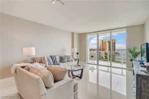 3000 Oasis Grand Blvd, Fort Myers, FL 33916, Sold 06/03/22