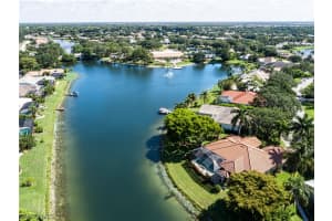 4533 Shearwater Ln, Naples, FL 34119, Sold 06/30/22