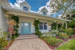 30 Lagoon St, North Fort Myers, FL 33903, Sold 02/28/23