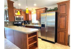 10709 Roseate Spoonbill Cir, Estero, FL 33928, Sold 07/18/22