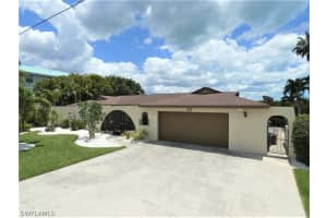 52 Fairview Blvd, Fort Myers Beach, FL 33931, Sold 06/17/22
