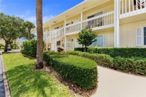 4617 Bayshore Dr, Naples, FL 34112, Sold 07/21/22