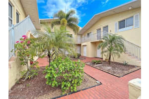 8141 Country Rd UNIT 106, Fort Myers, FL 33919, Sold 01/19/23