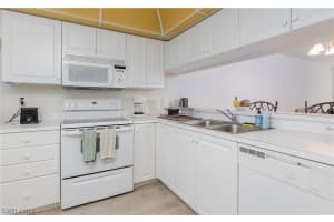 14801 Park Lake Dr APT 207, Fort Myers, FL 33919, Sold 07/12/22