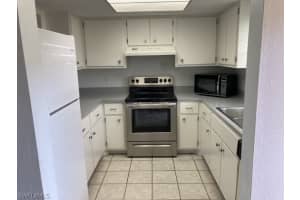 300 Valley Stream Dr, Naples, FL 34113, Sold 02/06/23
