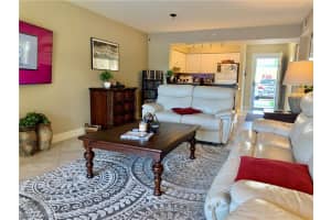 8287 Key Royal Ln, Naples, FL 34119, Sold 06/24/22