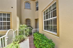 13860 Avon Park Cir APT 104, Fort Myers, FL 33912, Sold 07/15/22