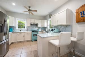 534 Leawood Cir, Naples, FL 34104, Sold 08/05/22