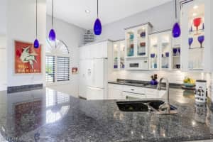 649 Beachwalk Cir, Naples, FL 34108, Sold 07/08/22