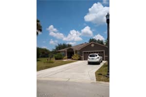 479 Shadow Lakes Dr, Lehigh Acres, FL 33974, Sold 07/13/22