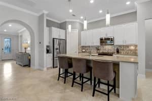 7222 Wilton Dr N, Naples, FL 34109, Sold 07/28/22
