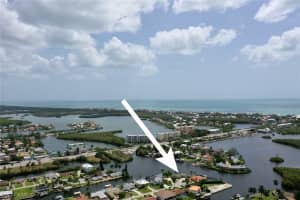 4877 Regal Dr, Bonita Springs, FL 34134, Sold 09/13/22