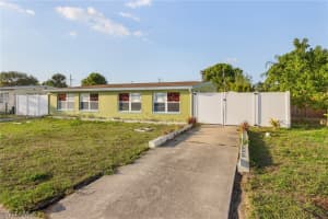 942 Hyacinth St, North Fort Myers, FL 33903, Sold 09/21/22