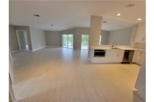 900 Diamond Cir, Naples, FL 34110, Sold 07/07/22