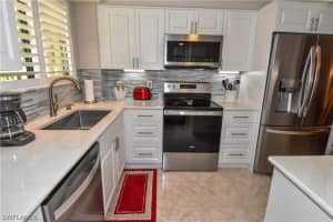 2121 Collier Ave APT 214, Fort Myers, FL 33901, Sold 07/06/22