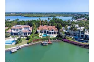 1676 Galleon Dr, Naples, FL 34102, Sold 10/11/22