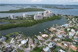 8163 Lagoon Rd, Fort Myers Beach, FL 33931, Sold 08/16/22