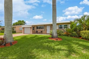 83 8th St, Bonita Springs, FL 34134, Sold 11/14/22