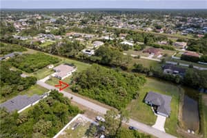 837 Porter Street, Lehigh Acres, FL 33974 - MLS#222042598