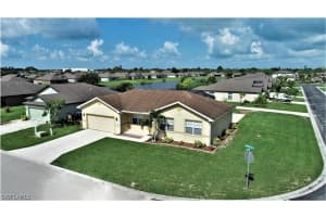 140 Shadow Lakes Dr, Lehigh Acres, FL 33974, Sold 09/01/22